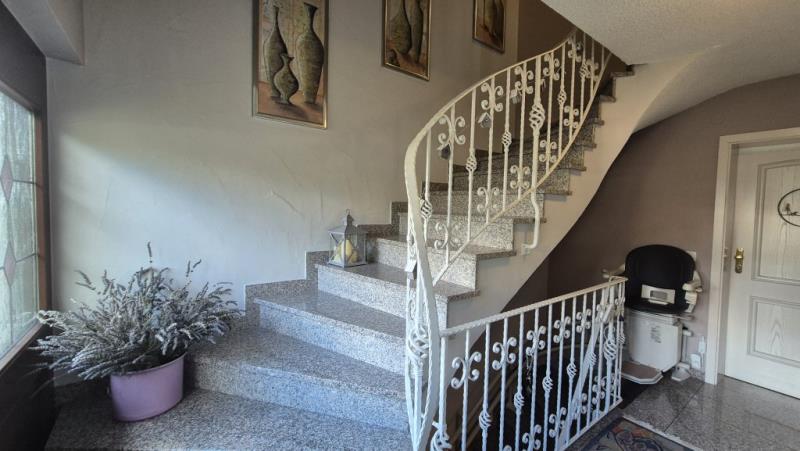 Treppenhaus in Granit