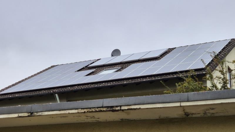 Dach Solar + Photovoltaik
